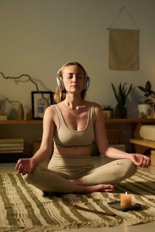 Meditar es darse cuenta de todo lo que se mueve y de la quietud desde la que se observa